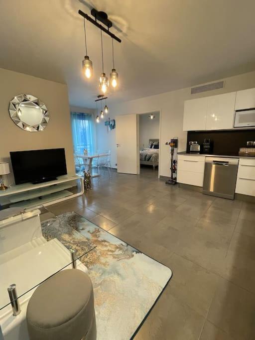 Prado Plage David - Stade Velodrome - Parc Chanot - Luxury Apartment By The Sea Марсель Экстерьер фото